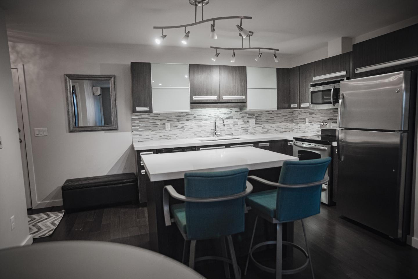 Modern Condo in Rosewood