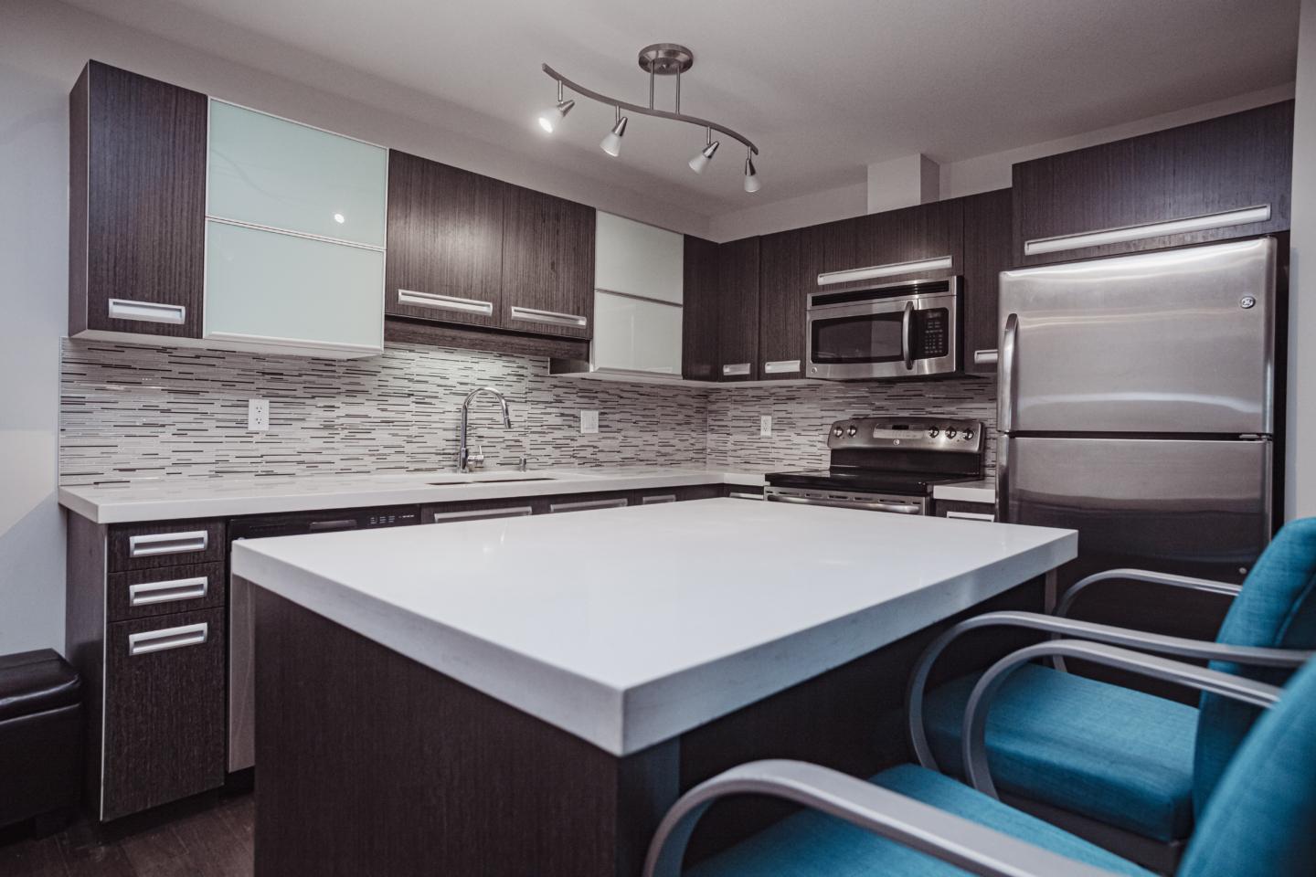 Modern Condo in Rosewood