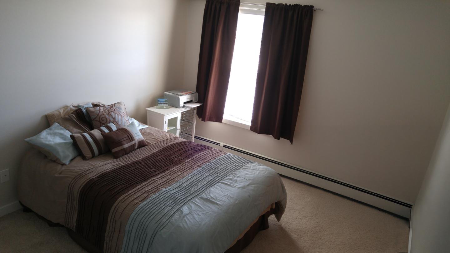 Modern Condo in Rosewood