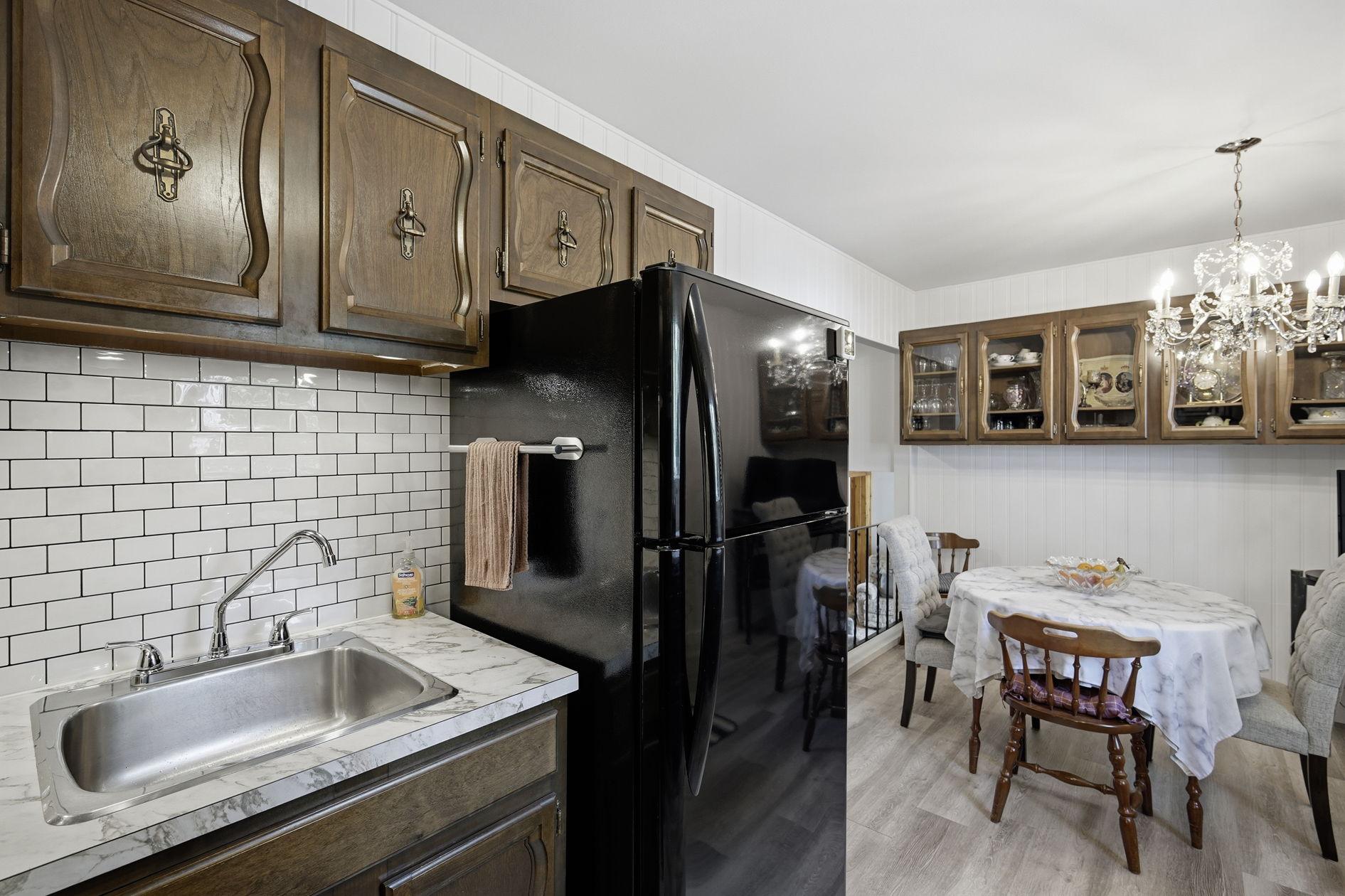 2607 Dufferin Ave – Tyler Fox-QuikSell-15 – Copy Wonderful Home in the Avalon Area