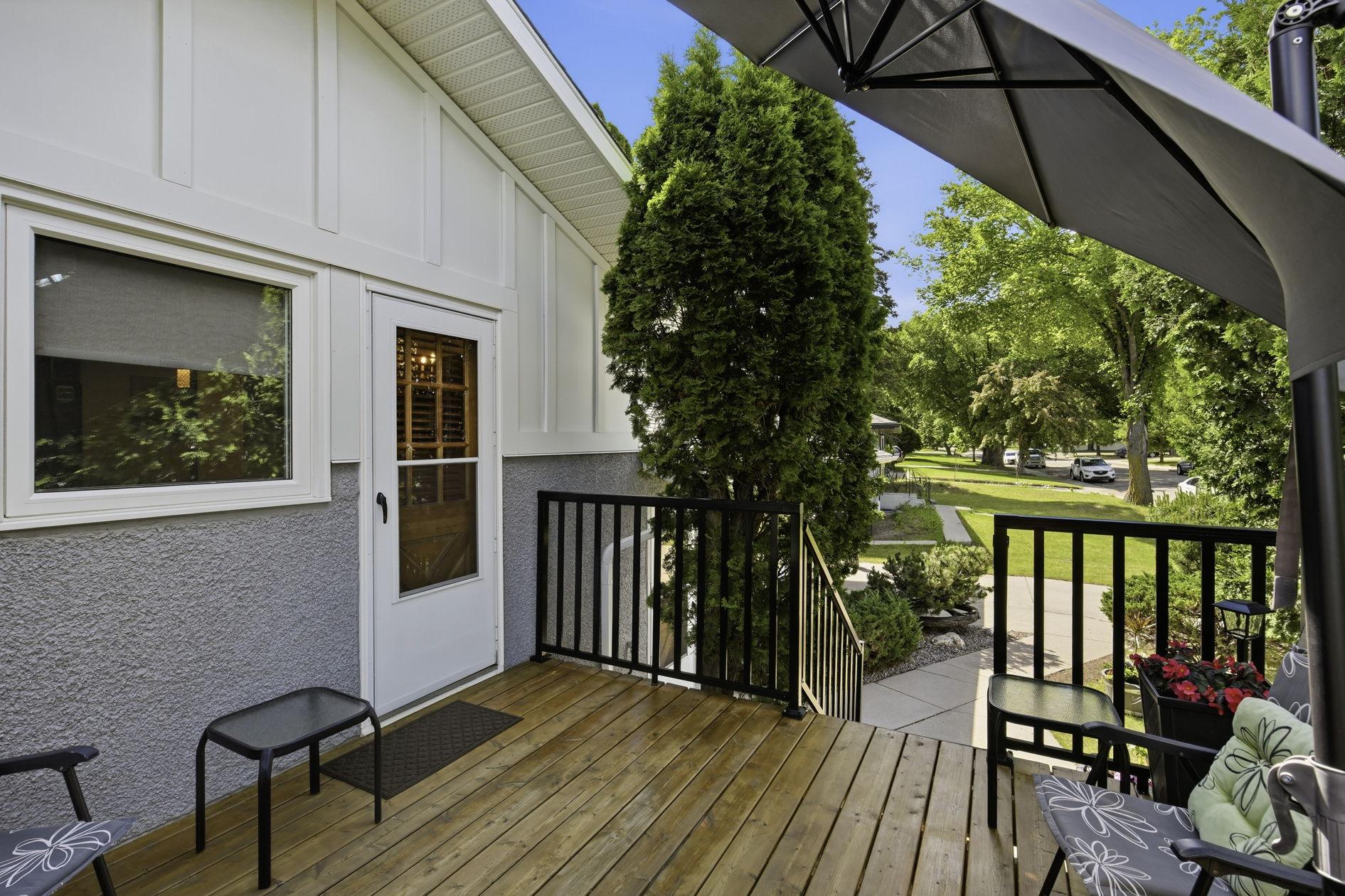 2607 Dufferin Ave – Tyler Fox-QuikSell-28 – Copy Wonderful Home in the Avalon Area
