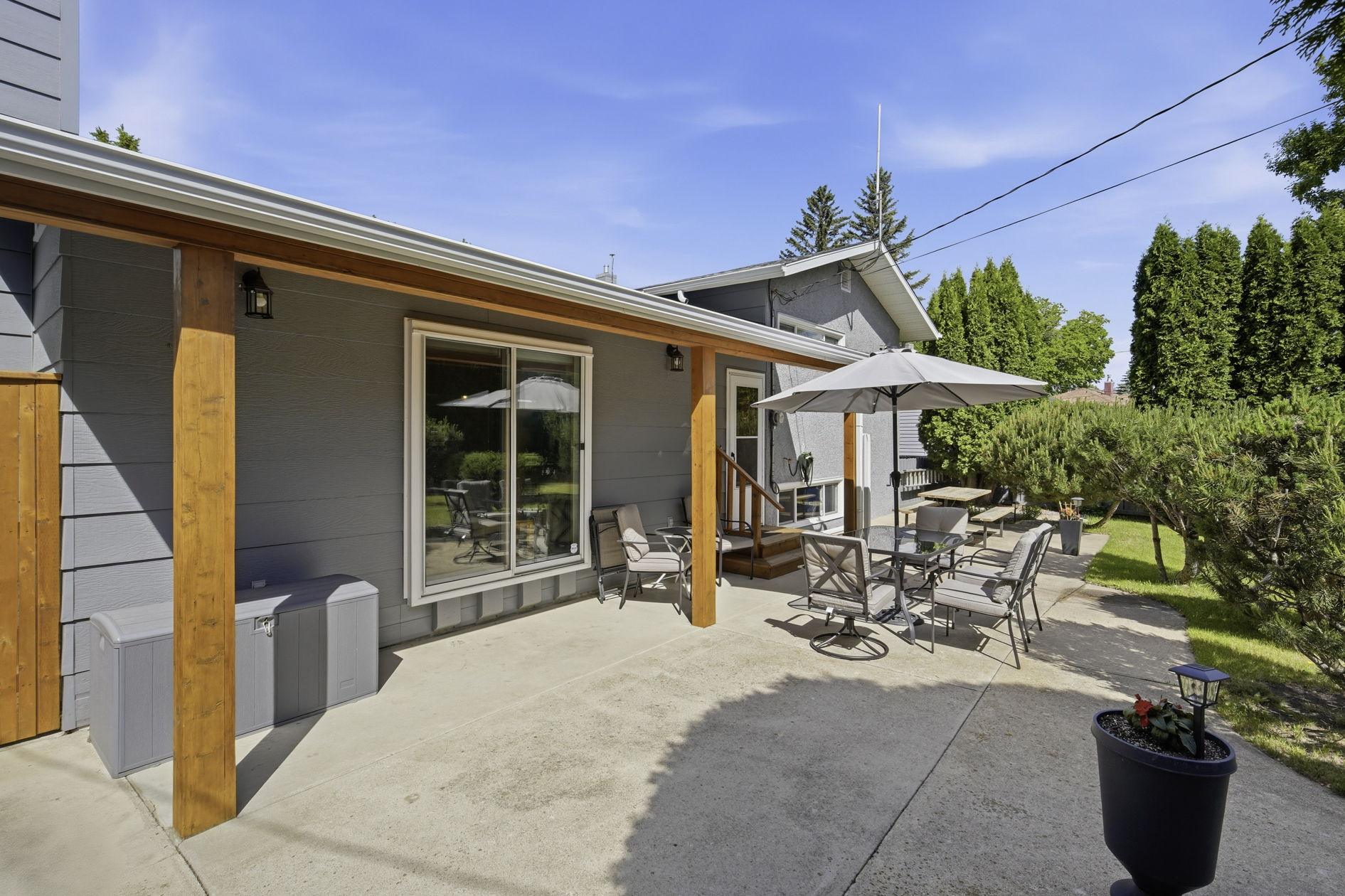 2607 Dufferin Ave – Tyler Fox-QuikSell-31 – Copy Wonderful Home in the Avalon Area