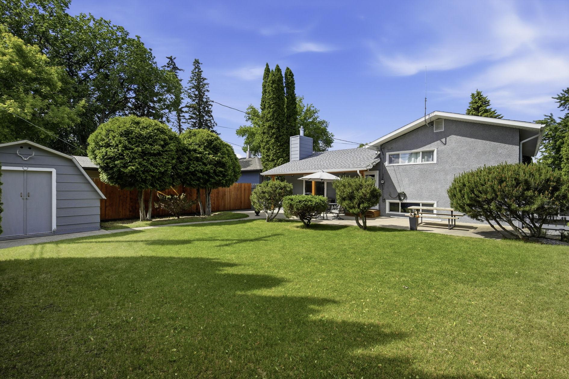 2607 Dufferin Ave – Tyler Fox-QuikSell-37 – Copy Wonderful Home in the Avalon Area