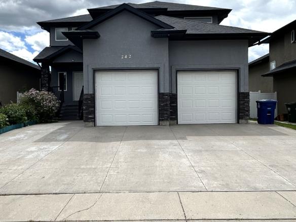 Beautiful Evergreen 2 Storey