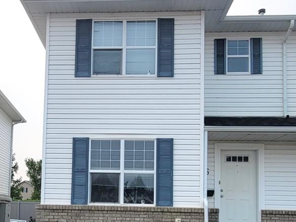 Townhouse Condo in Lakeview SC