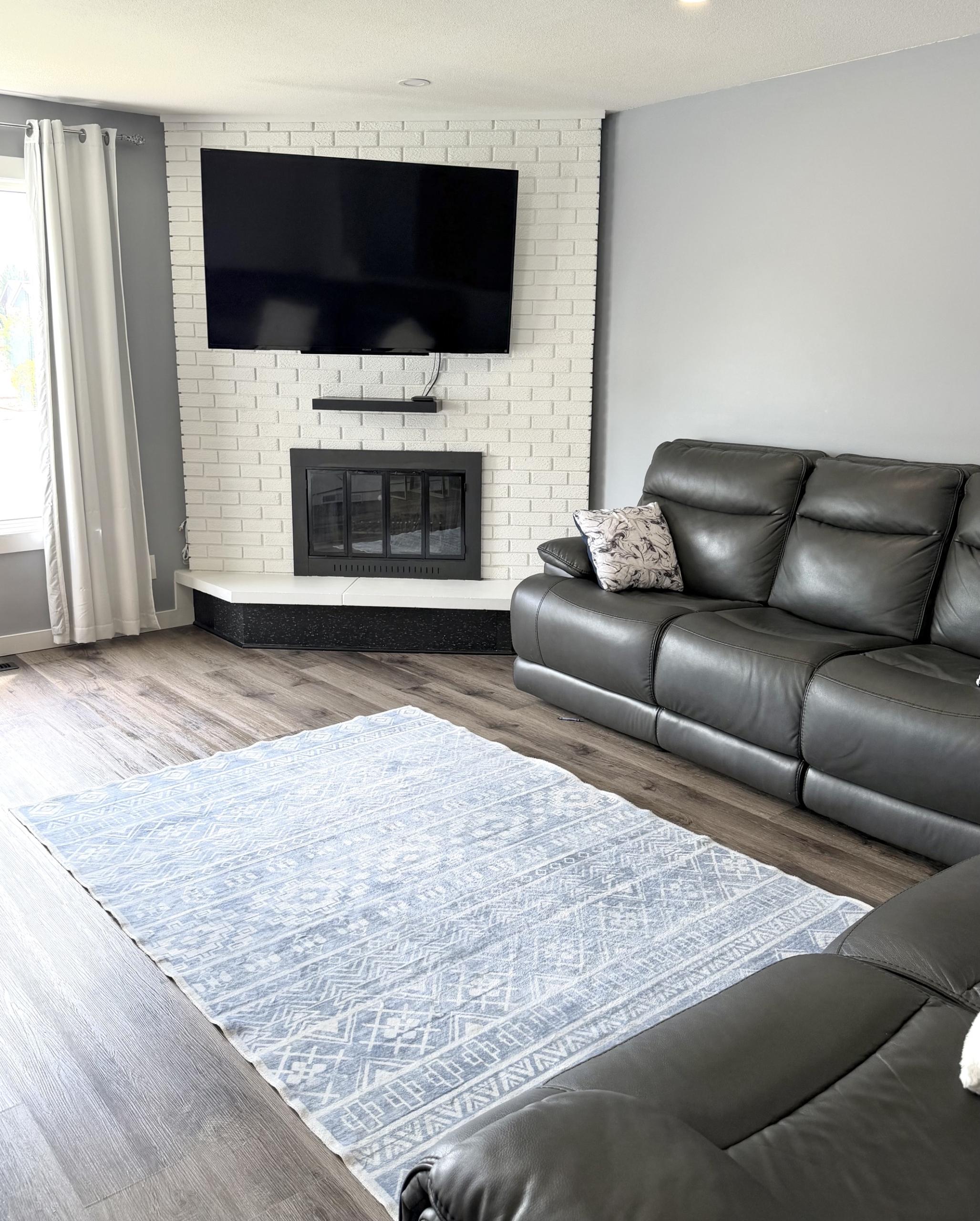 Exceptional Bungalow in Lawson Heights