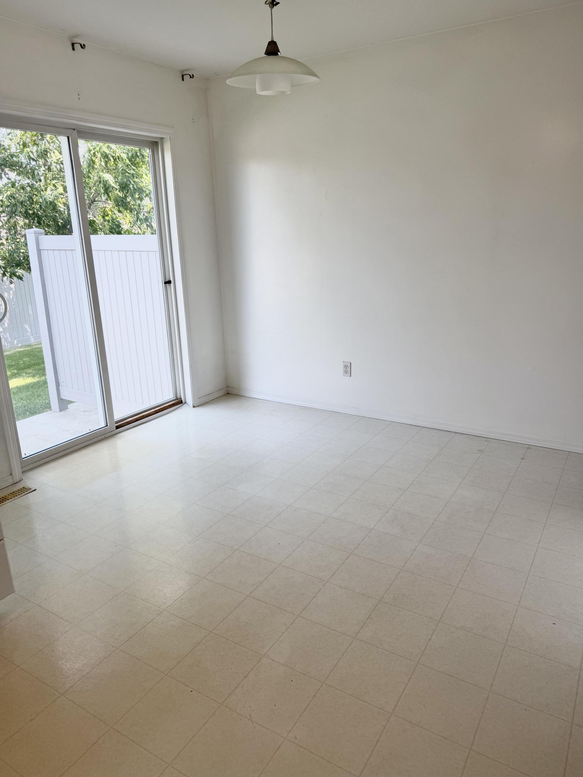 Townhouse Condo in Lakeview SC