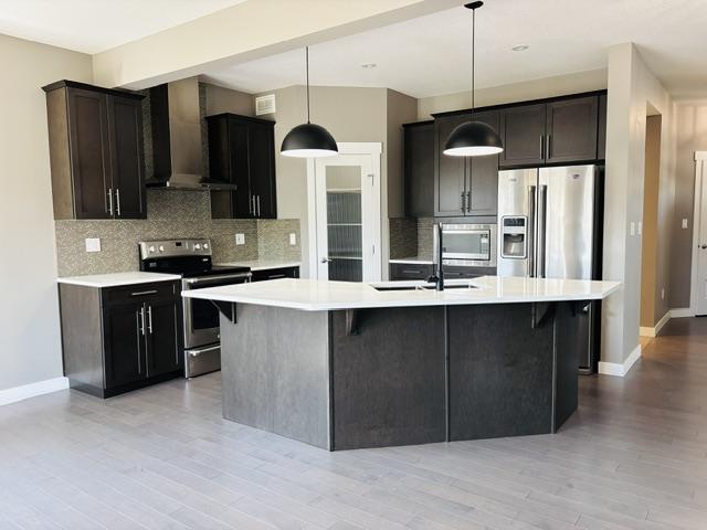 640