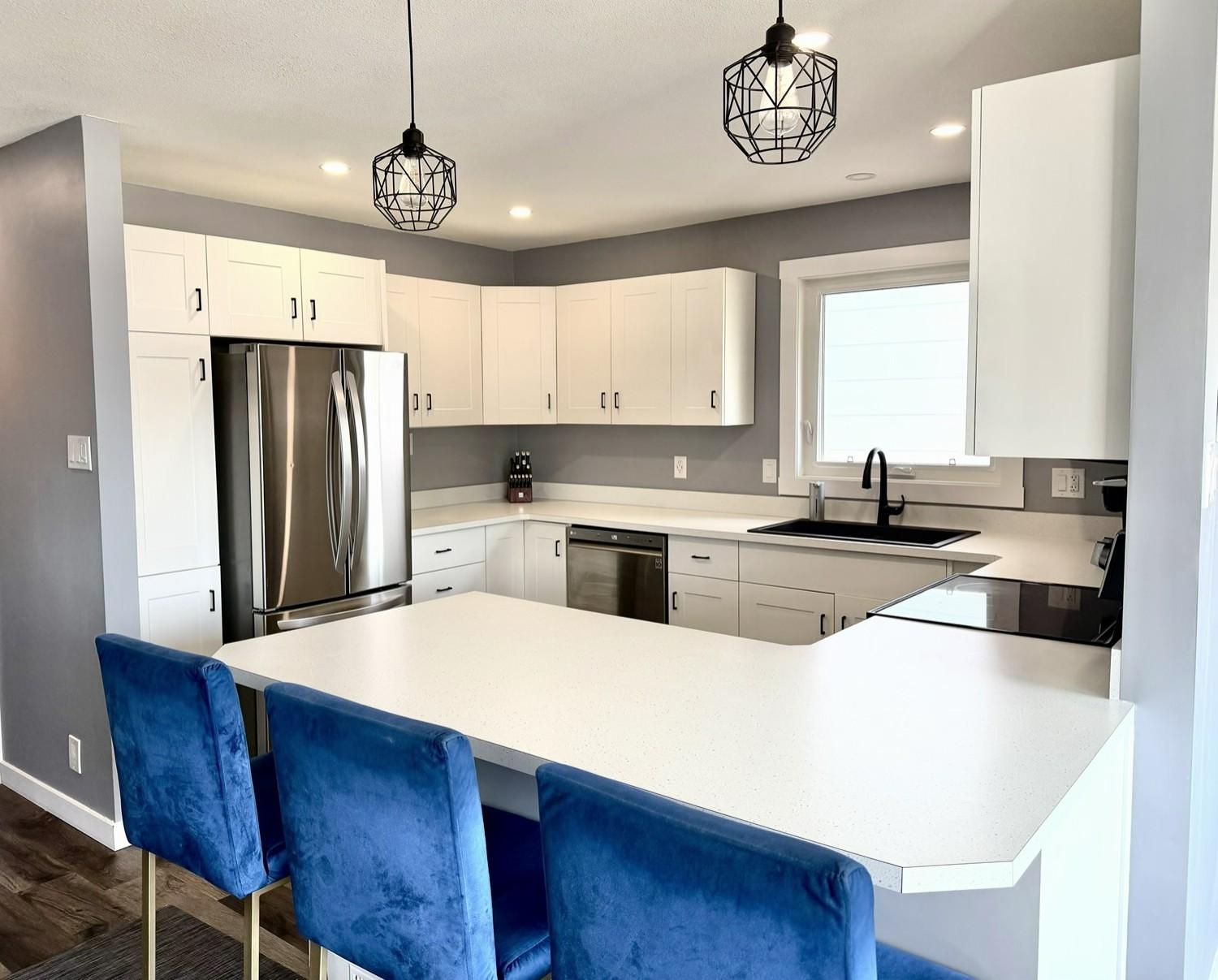 Bungalow With Mother-In law Suite in Lawson Heights