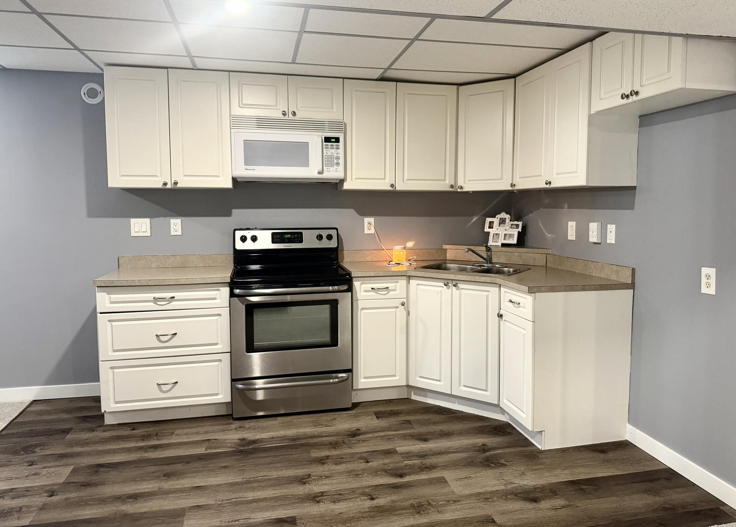 Bungalow With Mother-In law Suite in Lawson Heights
