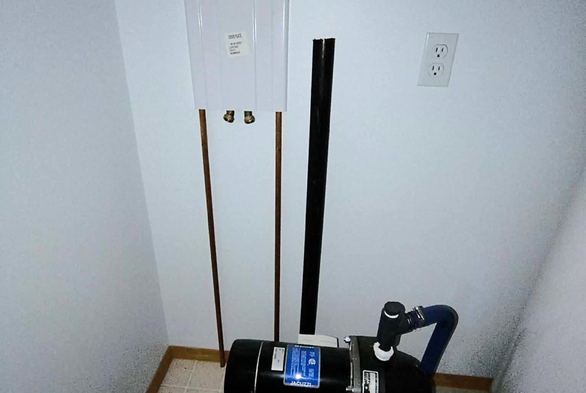 1170