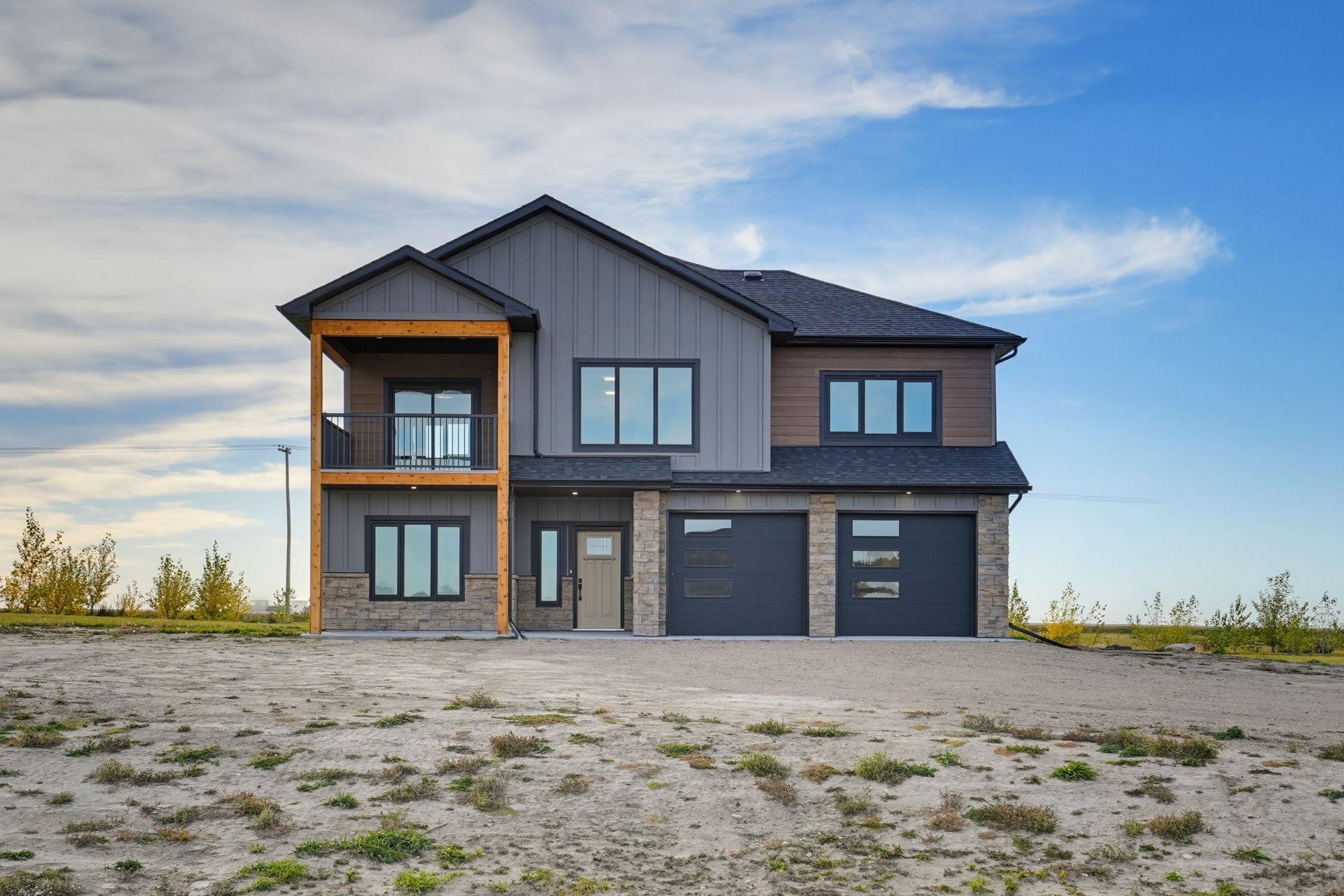 Beautiful Home Overlooking Blackstrap Lake