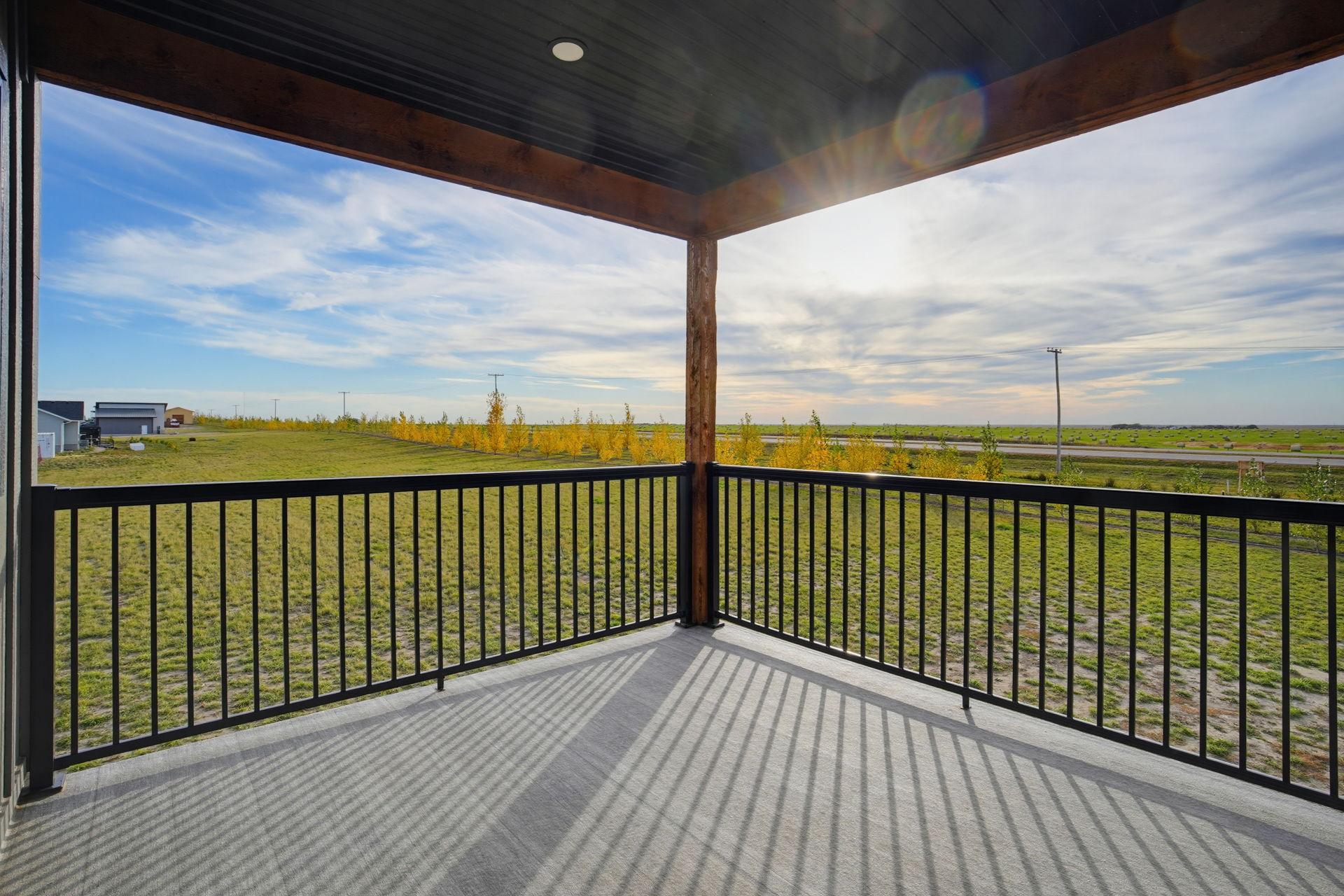 Beautiful Home Overlooking Blackstrap Lake