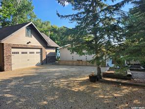 Lakefront Year-round Home on Buffalo Pound  Lake