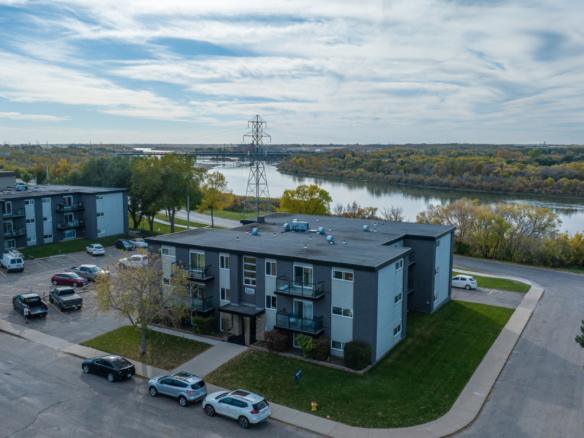Completely Renovated Condo Near the River