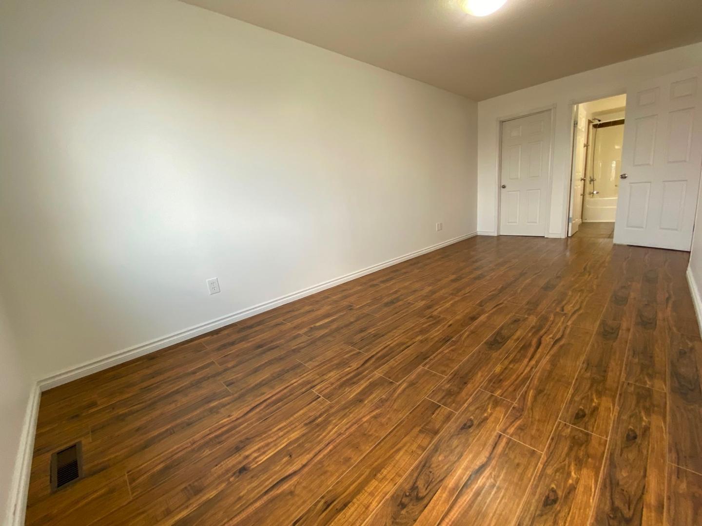 Semi-Detached in Warman
