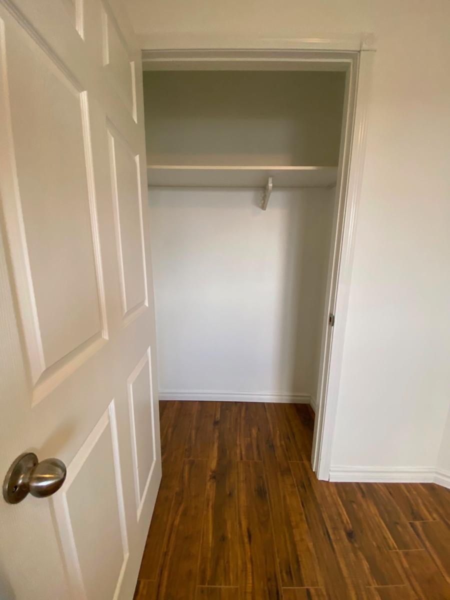 Semi-Detached in Warman