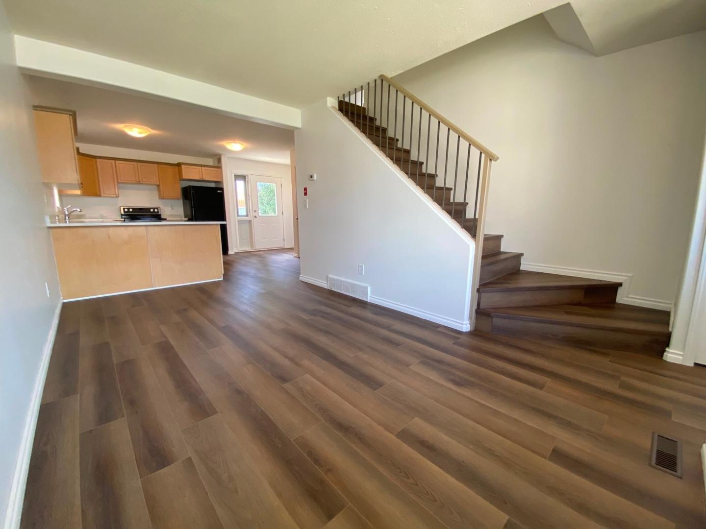 Semi-Detached in Warman