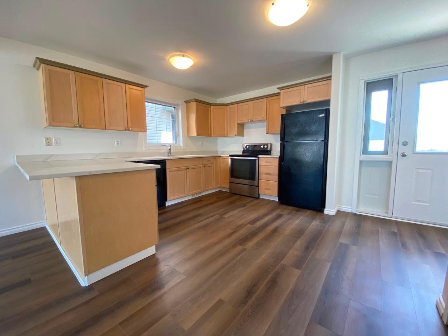 Semi-Detached in Warman